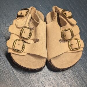 Kids Tan Sandals with Buckles Toddler Sz 1